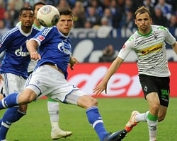 Schalke'yi Fena Dağıttılar