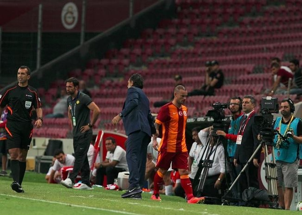 Sneijder, Prandelli'ye Tepki mi Gösterdi?