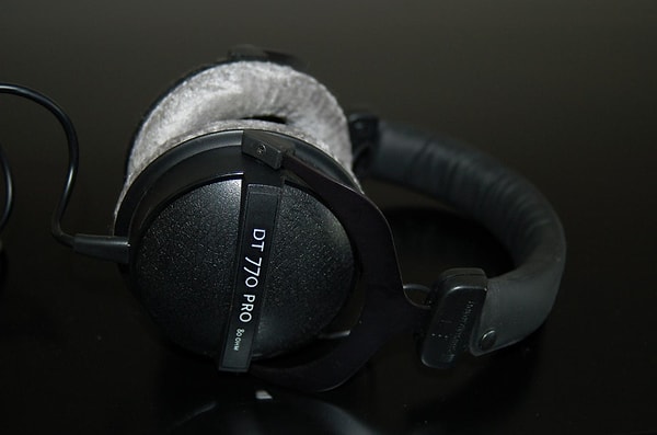 7. Beyerdynamic DT 770