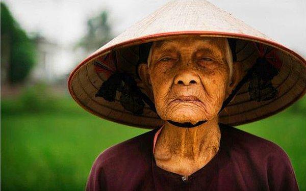 17. Vietnam'dan bir pirinç çiftçisi