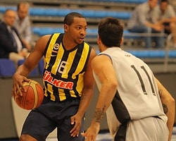 Fenerbahçe Ülker'den Farklı Galibiyet