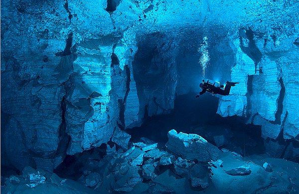 6. Dünyanın en büyük sualtı mağarası, Rusya
