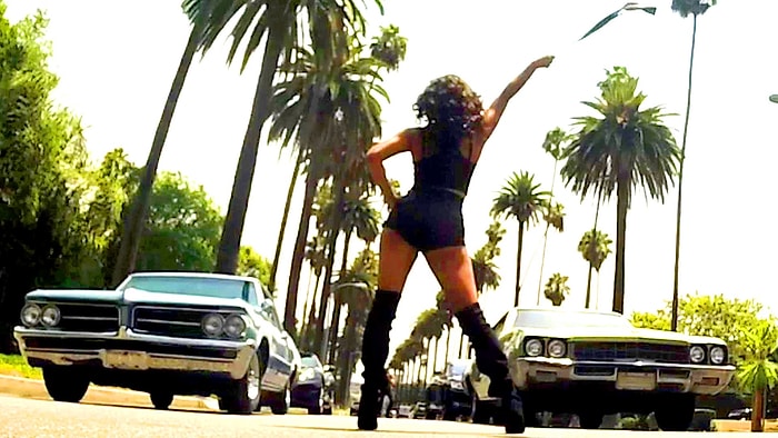 Sokak Yarışı Düzenler Gibi Polisi Kafalamak | Şaka İçerir