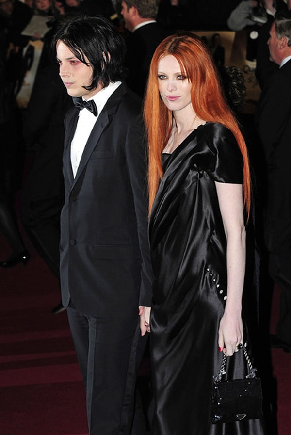 7. Meg White ile 2000 yılında boşanıp, 2005 yılında Karen Elson ile evlendi ve 2 çocukları oldu.Daha sonra çift bir boşanma partisi verip boşanmıştır (!)