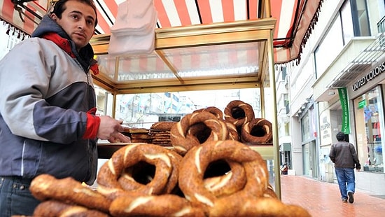 İstanbul Meydanlarında Simitçiler Kaldırıldı