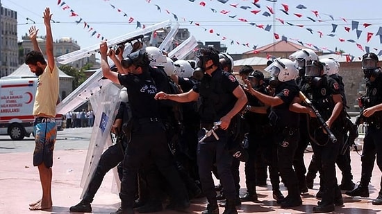 Dört Yılda 'Polise Mukavemet'ten 102 Bin Kişi Yargılandı