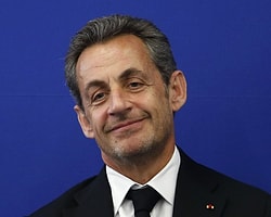 Sarkozy'nin 'Yolsuzluk Soruşturması' Askıya Alındı