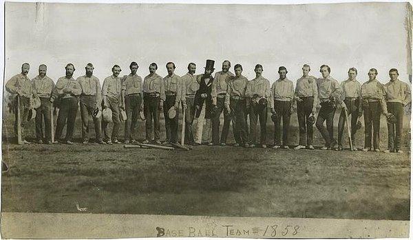 20. Tarihteki ilk beyzbol takımı (1858)