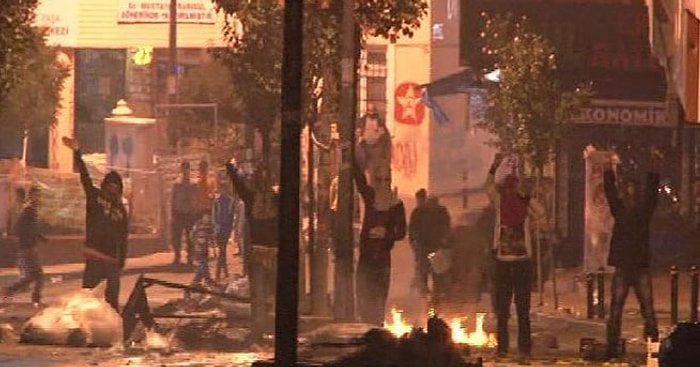 Okmeydanı'nda Polis ve Göstericiler Birbirlerine El Sallayıp Dağılmış!