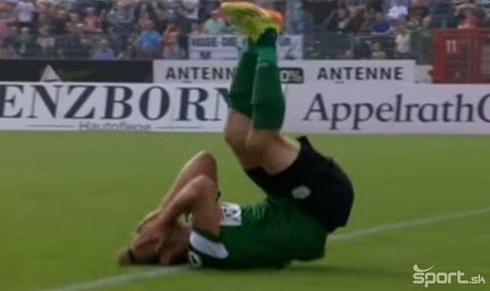 Alman Basını, Benjamin Siegert'in Abartılı Hareketleriyle Dalga Geçti