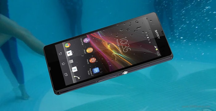 Sony Xperia Z3'e Sualtında Kutu Açılışı