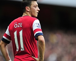 Alman Devinden Mesut Özil Atağı