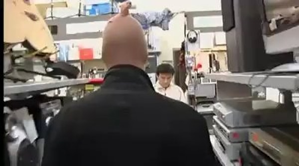 25. Надевать мамины чулки на голову.