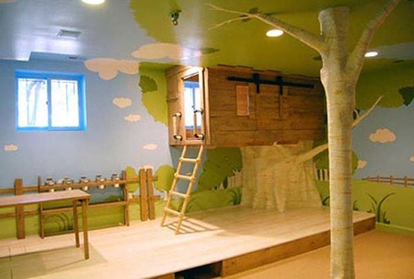 6. Çocuklar için tasarlanmış, ağaç ev şeklinde yatak.