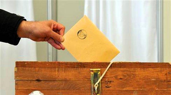 14 Mayıs seçimlerinin sonucunu nihayet açıklandı ve Yüksek Seçim Kurulu (YSK) başkanının da açıkladığı üzere, seçim ikinci tura kaldı.