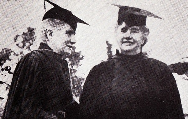 Agnes ve Margaret Smith