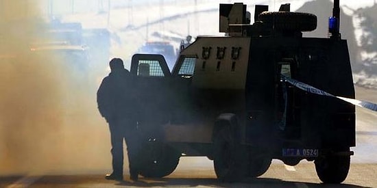 Diyarbakır'da Kaymakamlığa Bombalı Saldırı