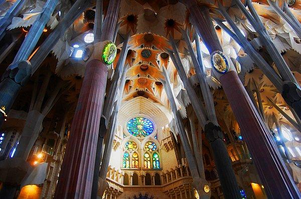 2. La Sagrada Família Kilisesi, Barselona
