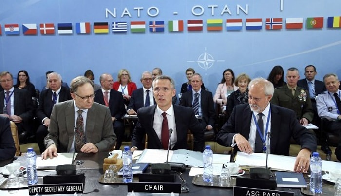 NATO Genel Sekreteri Stoltenberg: 'Türkiye Hedef Alınırsa Yanıt Verilir'