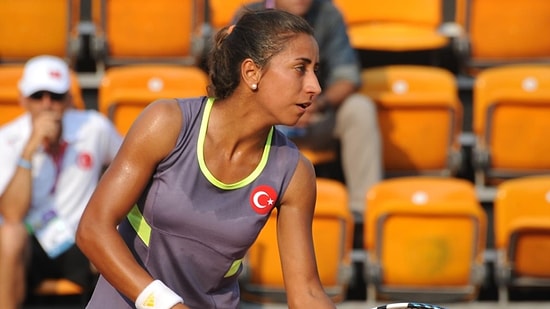 Çağla, Çin'de Sahne Alacak