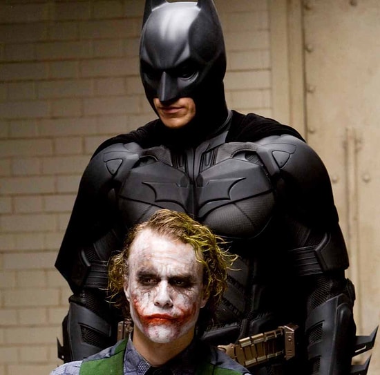 Batman İzleyenlerin İçlerinden Geçirdiği 10 Düşünce