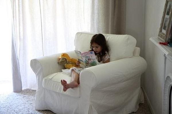 3. Kitap okuyabileceği rahat bir koltuk