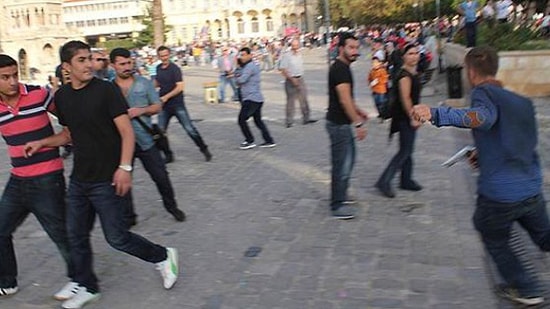 Polisin Silahını Alan Eylemci Korku Dolu Anlar Yaşattı