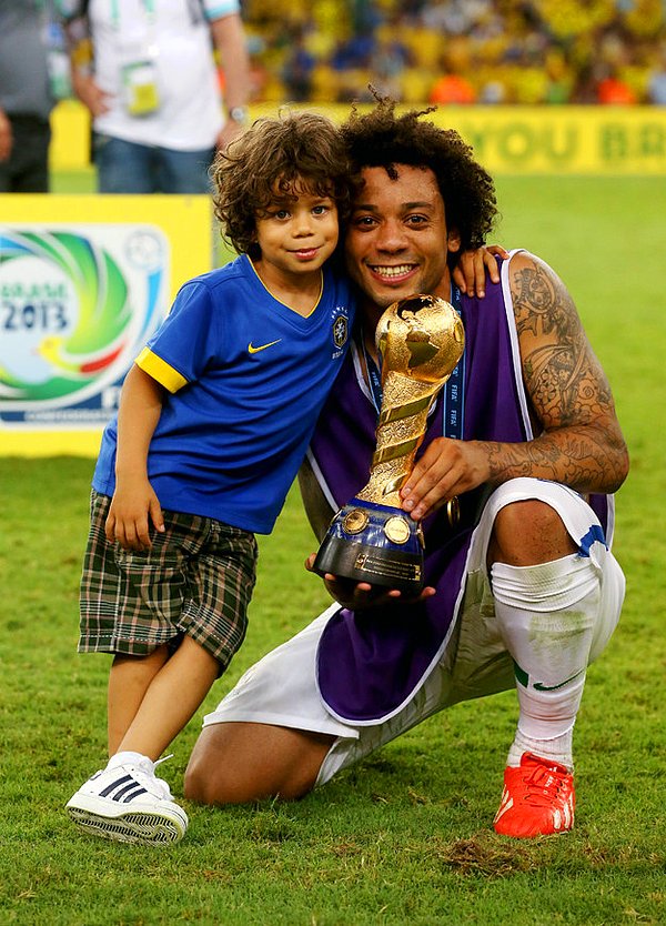 16. Marcelo ve oğlu Enzo