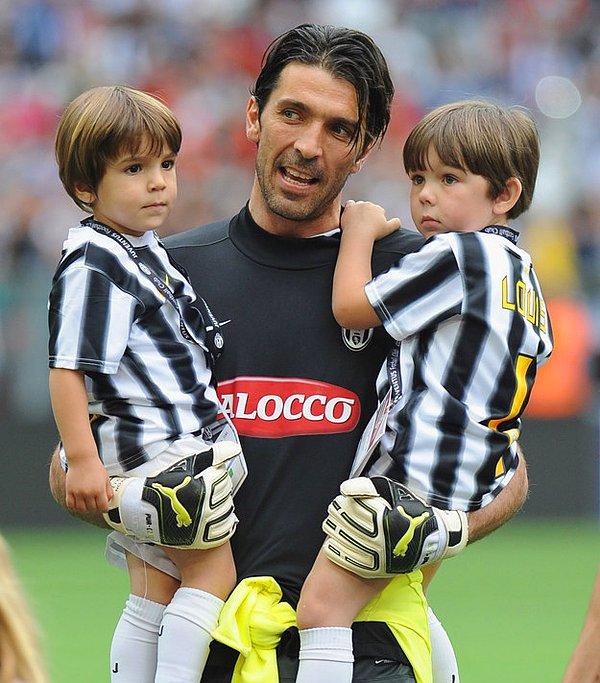22. Gianluigi Buffon ve oğulları David ve Louis