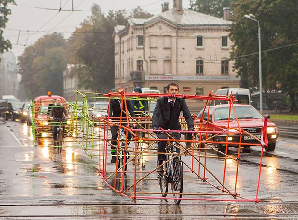 Arabalar İşte Bu Kadar Yer Kaplıyor!