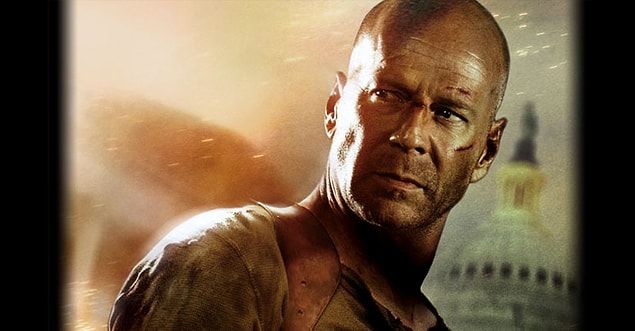 25. Zor Ölüm 4.0 / Live Free or Die Hard (2007) | IMDb: 7.3