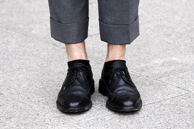 19 Maddede Erkek Modasının İyice Yoldan Çıktığının Göstergesi Kısa Paçalı Dar Pantolonlara Bakış