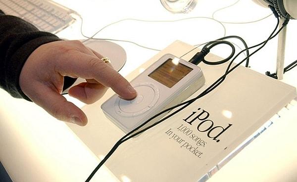 9. iPod (2001)