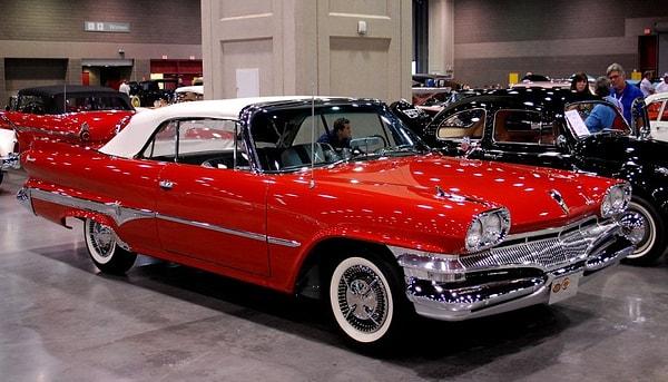 16. 1962 Dodge Phoenix