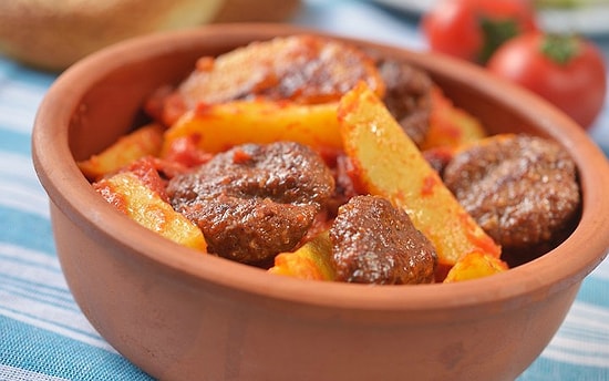 Kokusu Olsa Yetecek, Annelerin Burnumuzda Tüten 12 Yemeği