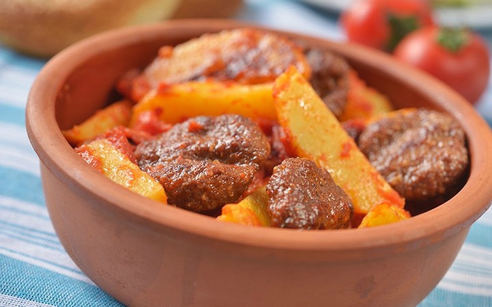 Kokusu Olsa Yetecek, Annelerin Burnumuzda Tüten 12 Yemeği