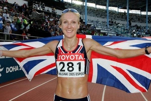 18. 2005 Londra maratonunu kazanan Paula Radcliffe, maraton sırasında yol kenarına geçip tüm kameralar ve seyircilerin gözü önünde büyük abdestini yapmıştır.