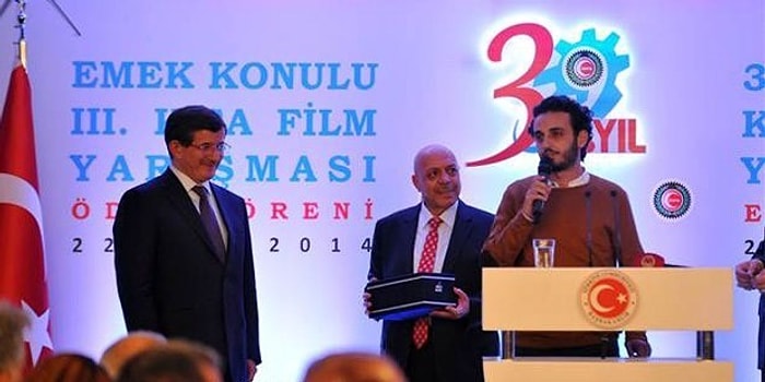 Arınç'tan Ödüllü Yönetmene: 'Film Uzun, Sigara ve Küfür Sahnelerini Sil At'