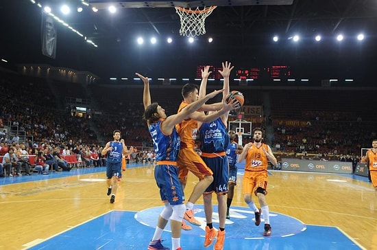 Cimbom'dan Korkunç Zafer: 71-64