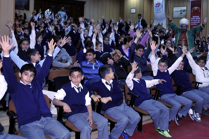 Öğrencilere 'Sözleşme' Gelecek, Uymayan Okuldan Atılacak