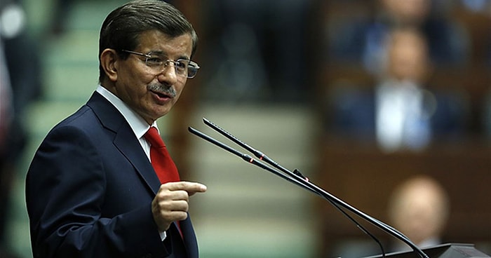 Davutoğlu: 'Türkiye'de Ana Muhalefet Partisi Koltuğu Boş'