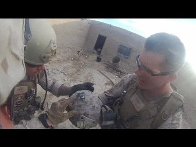 Başına isabet eden sniper mermisi ile şaşkına dönen Amerikan askeri !!