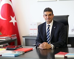 CHP’li Umut Oran, yeni kimlik kartlarının maliyeti ve bilişim güvenliği boyutunu irdelediği iki önergesinin iki gazete yazarı tarafından eksik ve yanlı olarak değerlendirilmesi üzerine yazılı bir açıklama yaptı.