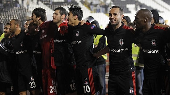 Demir Paraları Futbolculara Dağıtıldı