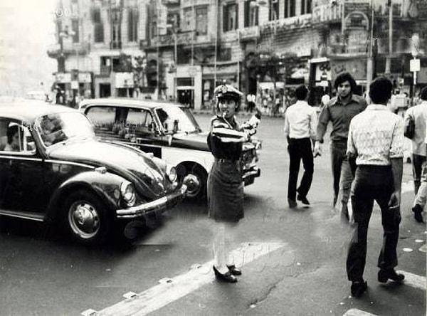 18. Kadın trafik polisi, yıl 1960.