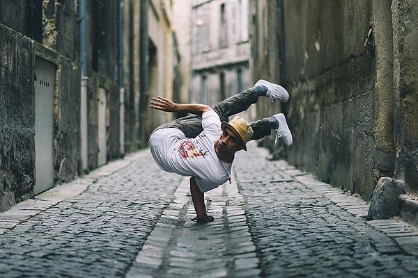 7. Breakdancer Amadou kariyerinin en önemli yarışmalarından birine hazırlanıyor - Bordo, Fransa