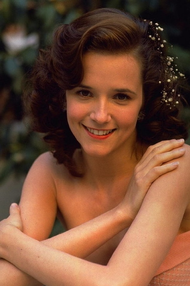 4. Lorraine Baines-McFly rölüyle Lea Thompson