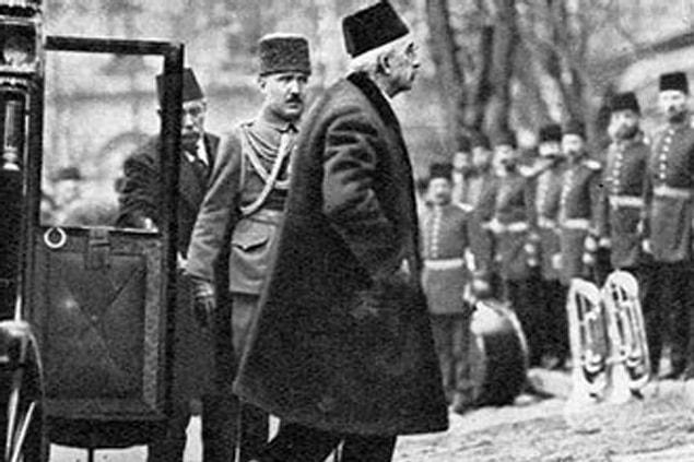 Bonus //  Vahdettin: Mustafa Kemal Paşa büyük bir Türk askeridir.