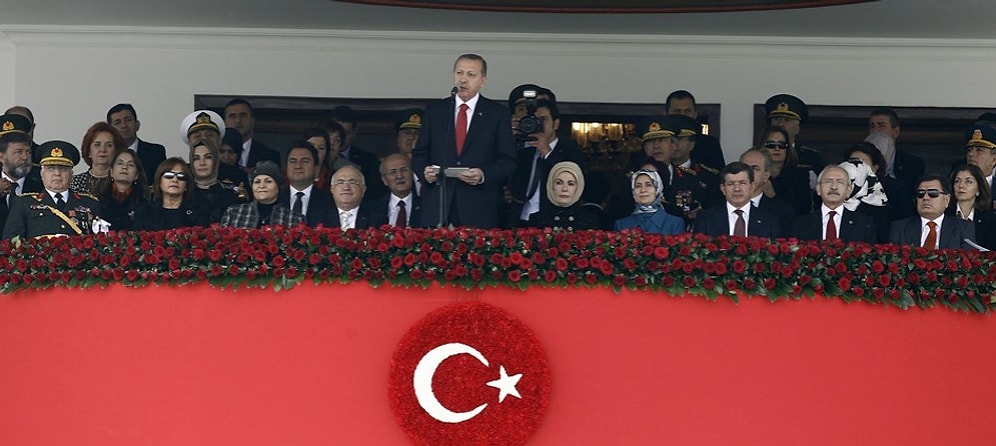 'Bugün Cumhuriyet Kendi Özüyle Yeniden Buluşmuştur'