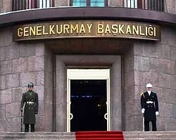 Kobani'ye giden peşmergenin Türkiye geçişinin 29 Ekim'e denk getirilmesini TBMM gündemine taşıyan CHP, Davutoğlu'na, "MİT'in 'lastik patladı geçişleri gecikti' istihbaratı doğru mudur?" diye sordu.